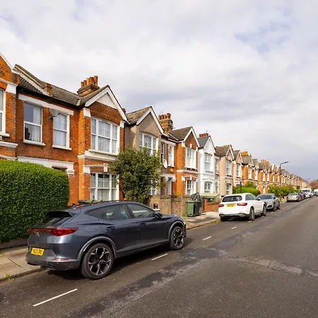 The Balham Apartment *