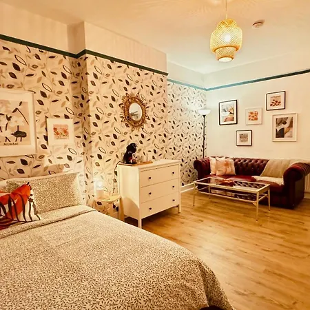 Rest Boutique Notting Hill