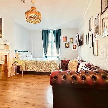 Rest Boutique Notting Hill