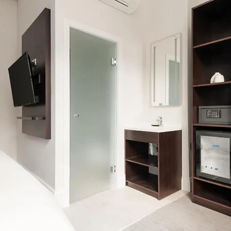 Rove Paddington 4*