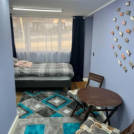 Guest house Cozy Guest In High Barnet London