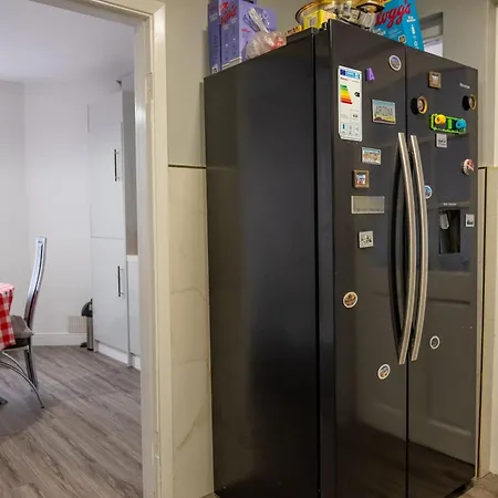 Spacious Double Bedroom In Shooters Hill *