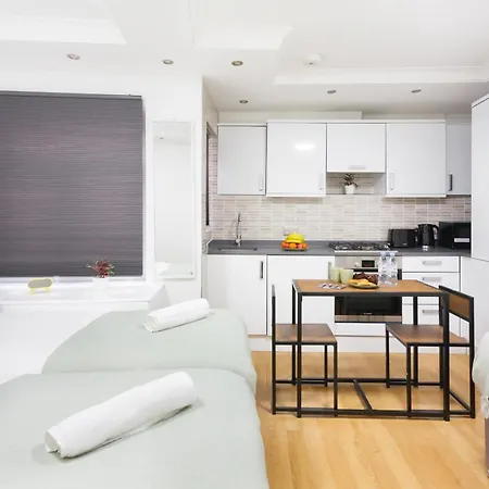 Eurostar Budget - Next To Kings Cross & Eurostar Train Station Penzion 3*