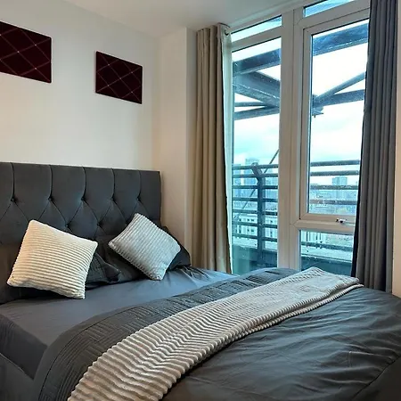 Cosy Views Apartment London
