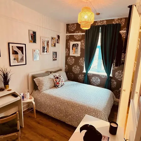 Rest Boutique Notting Hill
