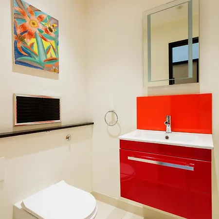 Veeve - Hyde Park Heights *