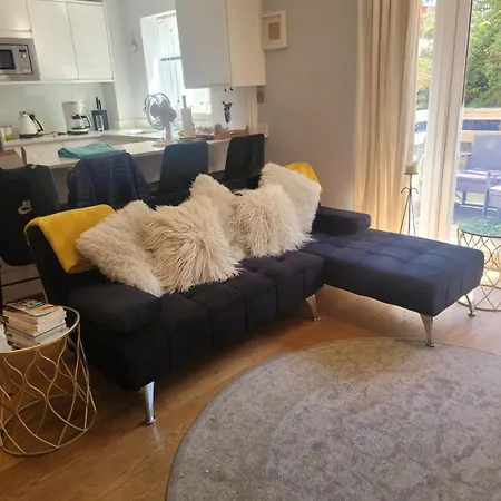 Lejlighed Three Bedroom By Beautiful Park