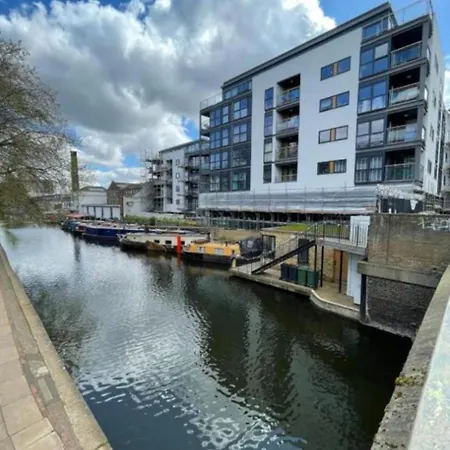 Appartement Urban Oasis With Views In Old St Londen
