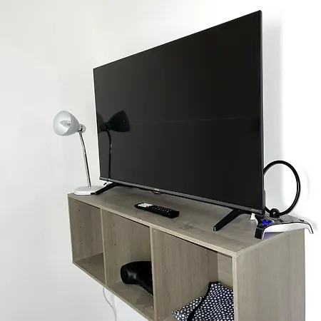 Comfortable And Convenient 1-bed In *