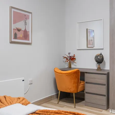 Apartment Iconic