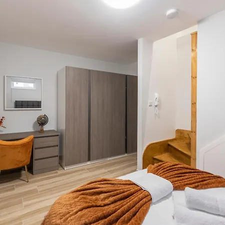Iconic Apartment London