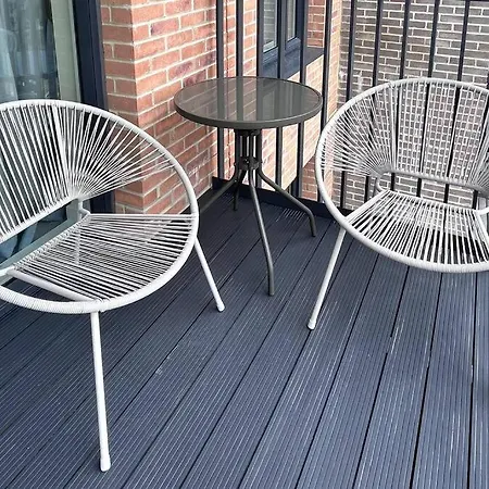 Bright Modern Flat With Balcony 30mins From Euston Harrow