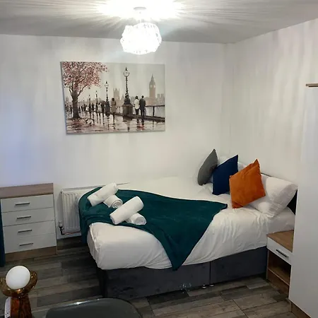 Apartment Private In London With Parking