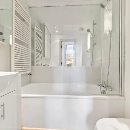 Apartment Sg, Classic Knightsbridge Loft London