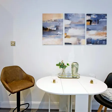 Marylebone 2 Bed Near Harley St & Regents Park Londen