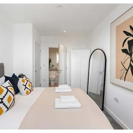 Apartment Sophisticated Living: 1-br Flat In Beckenham