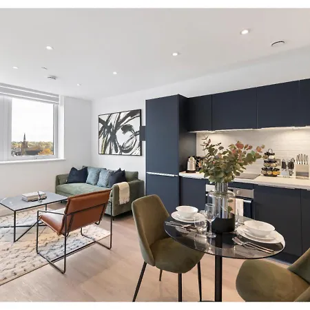 Apartment Sophisticated Living: 1-br Flat In *