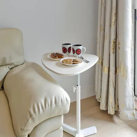Spacious Flat Near South Bank By Underthedoormat
