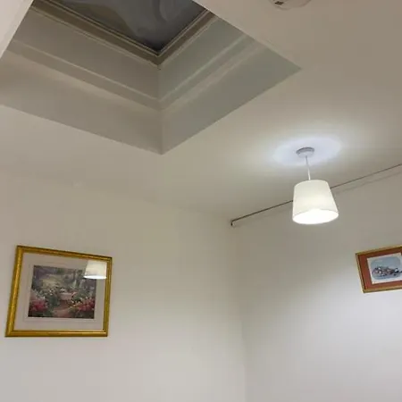 ホームステイ Cosy Private Near Euston Station, ロンドン