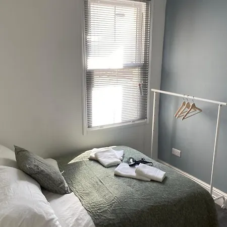 Comfy Private Bedrooms Near Euston, *