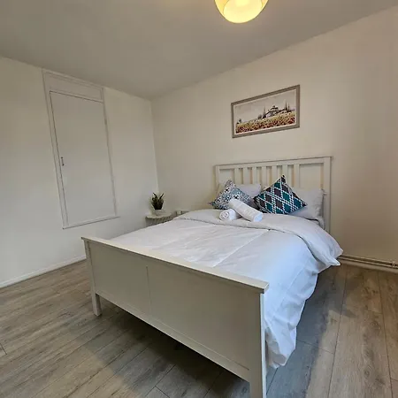 Guest house Whitechapel E1 London