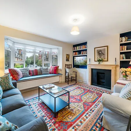 דירה Bright & Cosy Gem ~ Battersea Park View ~ King Bed