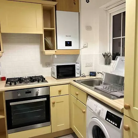 East London Near Station & Free Parking, Arcade Machine Romford