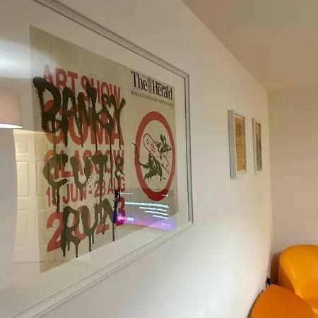 East London Near Station & Free Parking, Arcade Machine *