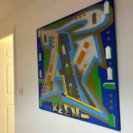 East London Near Station & Free Parking, Arcade Machine *