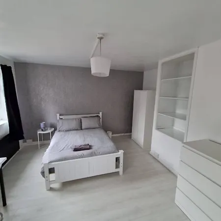 Guest house E2