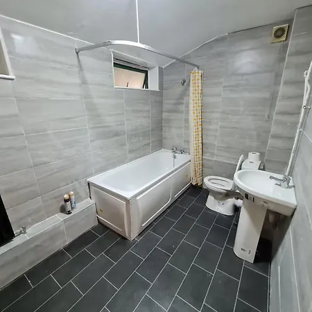 Guest house E2 *