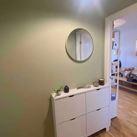 Spacious 2-bedroom In Location, Modern Amenities, Walking Distance To Attractions Appartamento *