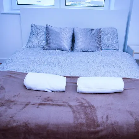 Fezza Luxury Apartment *