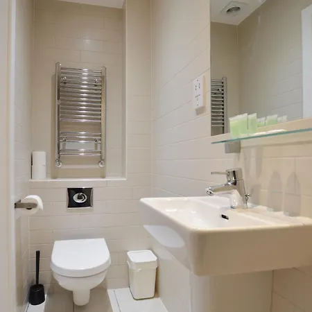 Apartment St House Serviced By Concept