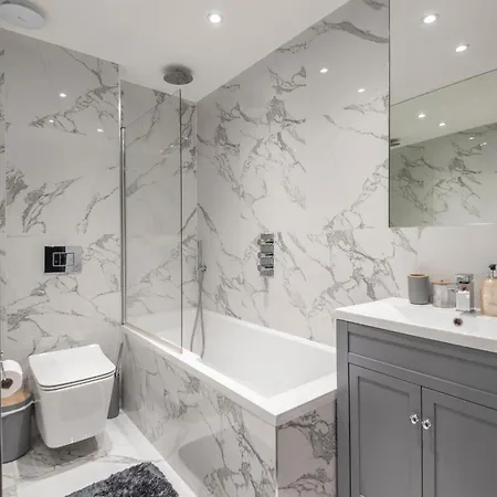 Apartment Luxury Georgian House In Marylebone: Modern 1-bed Retreat