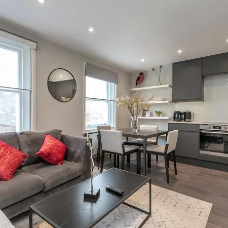 Luxury Georgian House In Marylebone: Modern 1-bed Retreat London