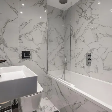 Luxury Georgian House In Marylebone: Modern 1-bed Retreat