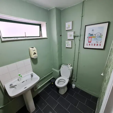 Guest house E2 London