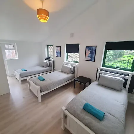 E2 Guest house