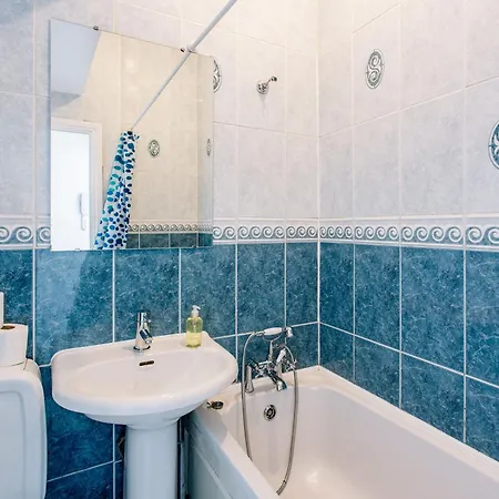 Are Located In The Heart Of Shoreditch