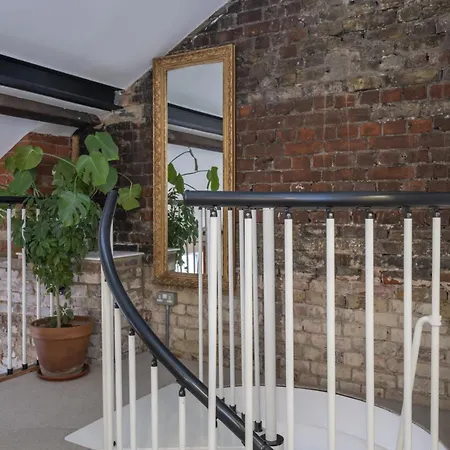 Apartment Heart Of Hackney Cosy 1br Loft Apt. *