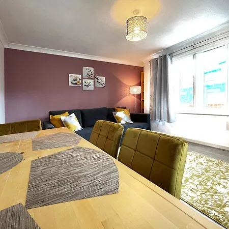 Apartment Rebecca Place At Whitechapel - 2 Double Beds, 1 Sofa Bed, Max 5 People