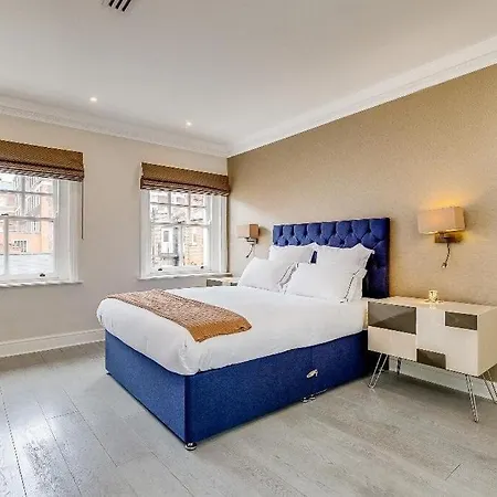 Elegantly Designed Belgravia Townhouse *