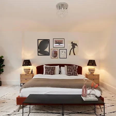 The Redbridge Sanctuary - Spacious 3bdr House With Garden Apartment *