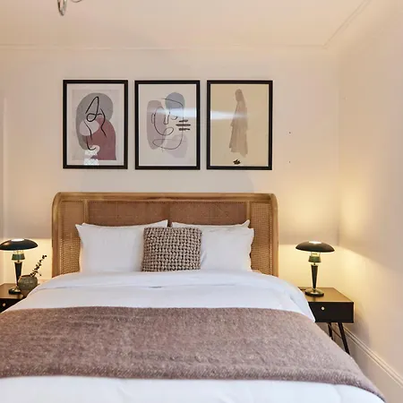 The Redbridge Sanctuary - Spacious 3bdr House With Garden Apartment *
