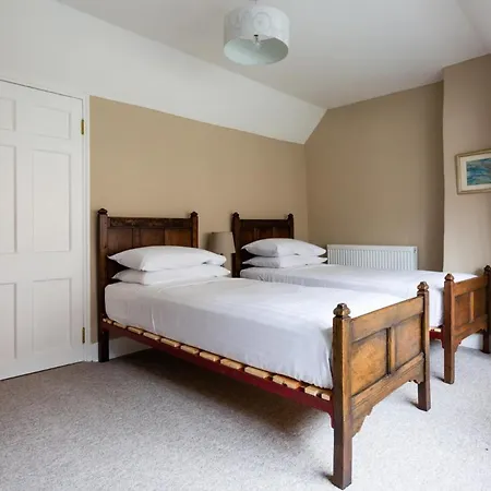 The Hearts Of Old 3 Bedroom In The West End *