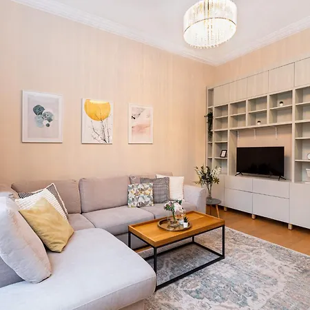 Apartment Bright & Charming 2br Flat Wbalcony In Maida Vale *