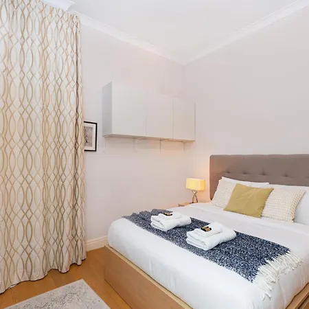 Bright & Charming 2br Flat Wbalcony In Maida Vale Apartment