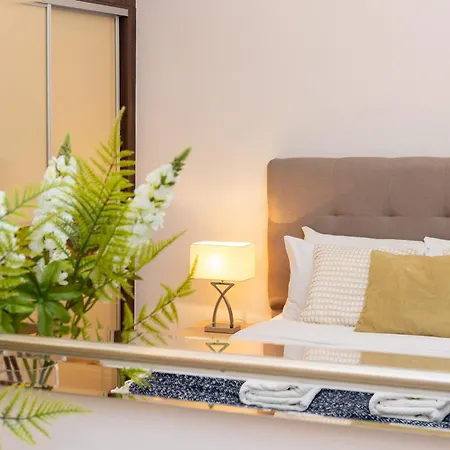 Bright & Charming 2br Flat Wbalcony In Maida Vale Apartment *