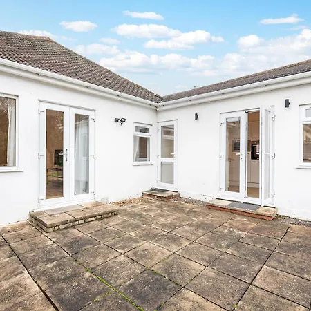 別荘 Family Friendly 3 Bed In Pets Welcome - Pass The Keys *